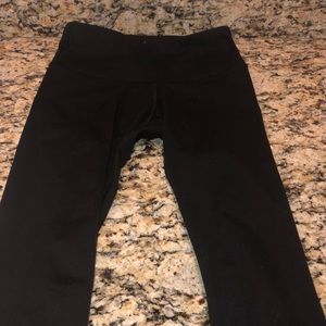 Old Navy black crop leggings